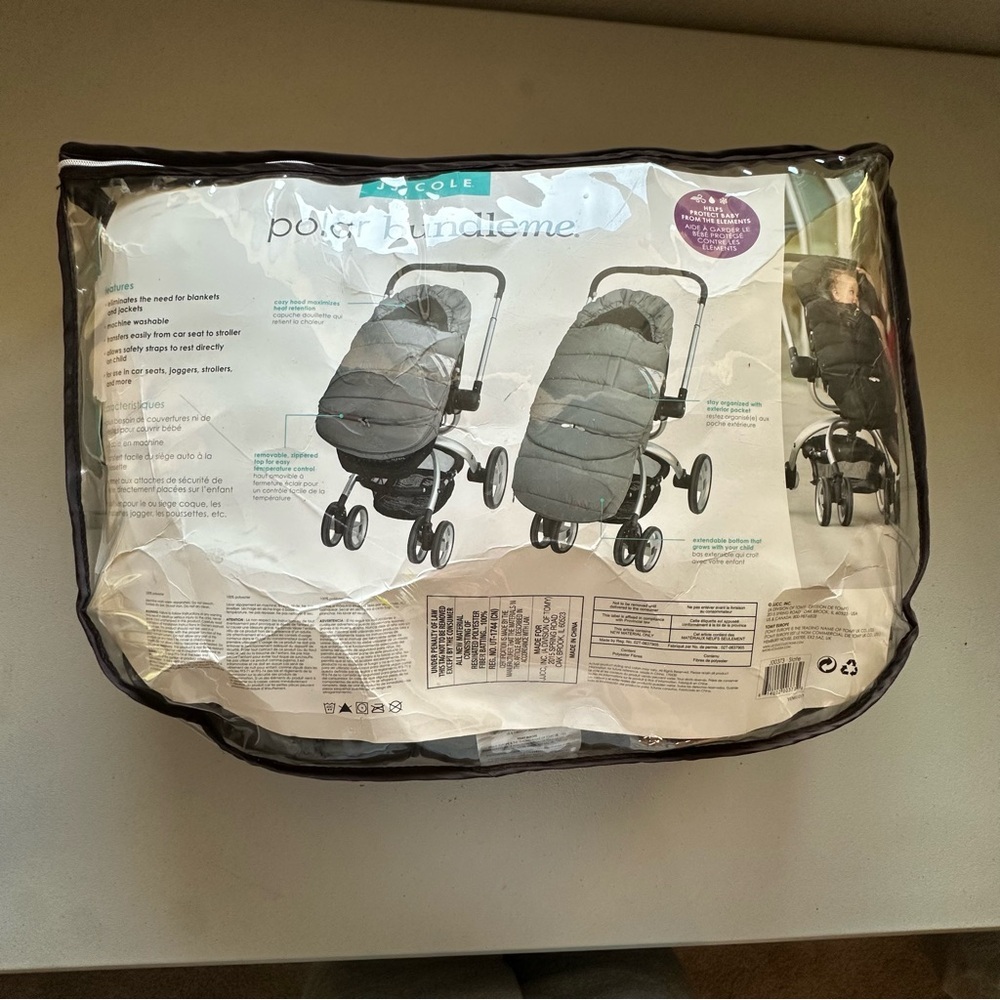 JJ Cole Polar BundleMe stroller insert.